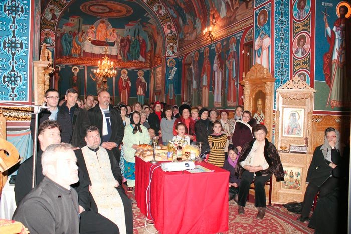 Lansare de film religios la biserica Spitalului Municipal Paşcani 88410