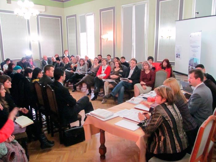 Masă rotundă pe tema angajării studenţilor craioveni 88451