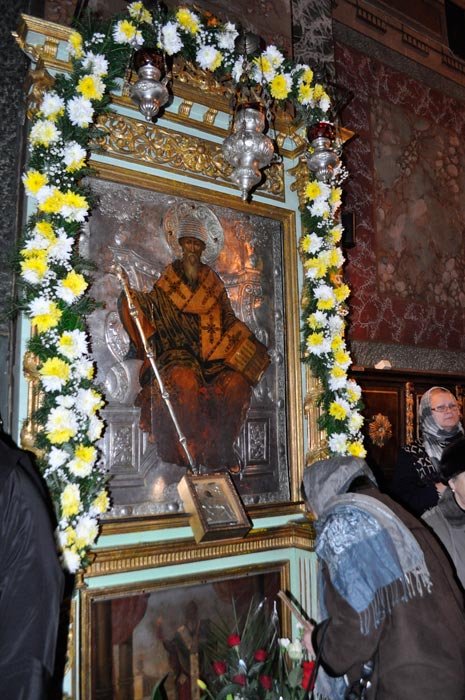 „Ocrotitorul acestui sfânt lăcaş ne-a oferit multe binefaceri“ 88477