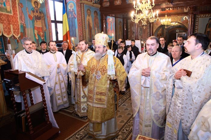 Credincioşii, chemaţi la ospăţul credinţei 88572