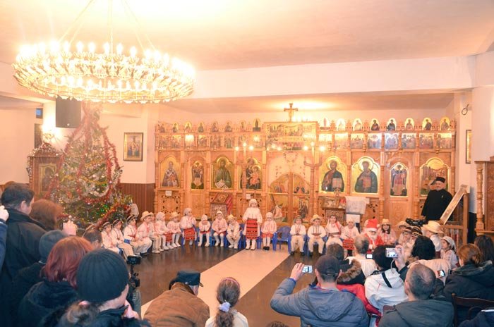 „Este darul nostru pentru Naşterea lui Iisus Hristos“ 88610