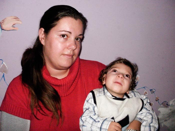 Fiţi generoşi cu un copil grav bolnav! 88606