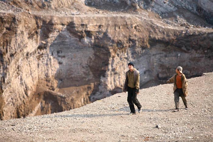 Despre patriotismul sau eşecul „rămânerii acasă“: „Ceva bun de la viaţă“ 88634