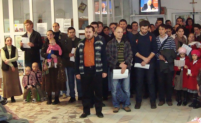 „Nu-ţi ajunge tot sufletul când colinzi cu bucurie” 88696