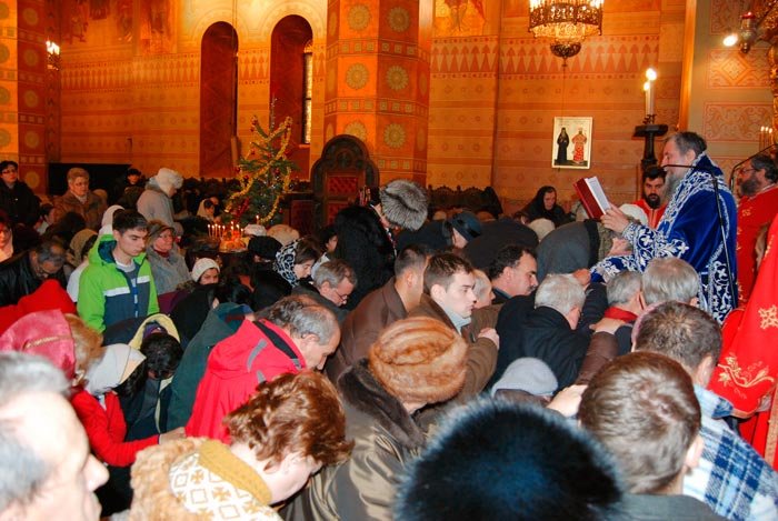 Sfinte Liturghii arhiereşti în Cetatea Băniei 88739