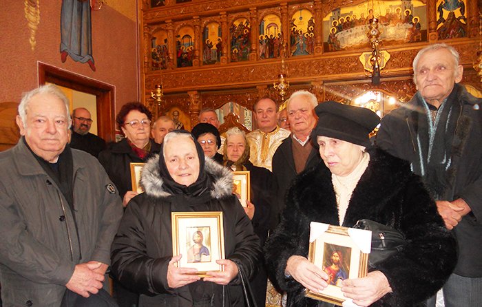 Enoriaşii, sărbătoriţi în parohia clujeană „Naşterea Domnului“ 88823