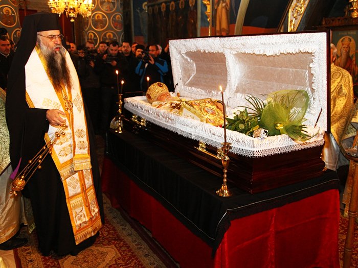 Doliu în Arhiepiscopia Buzăului şi Vrancei 88842