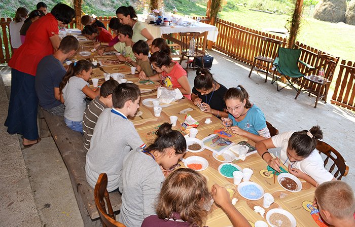 Tabere pentru copii în Episcopia Caransebeşului 88838