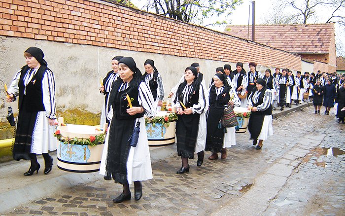 Dragostea - împlinirea vieţii sfinţite 88864