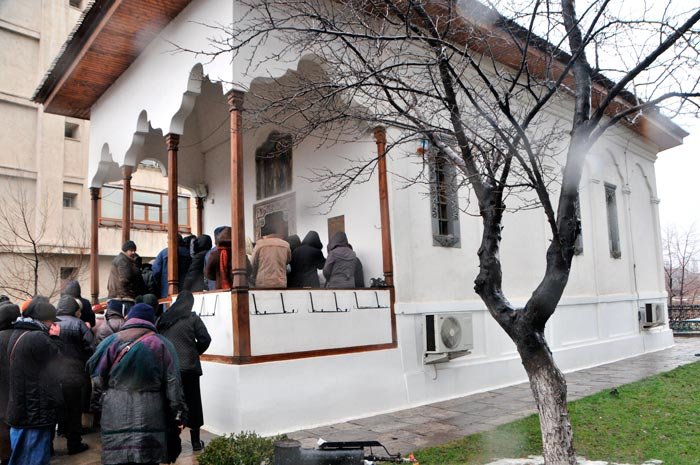 Sfinţii Atanasie şi Chiril prăznuiţi în Capitală 88978