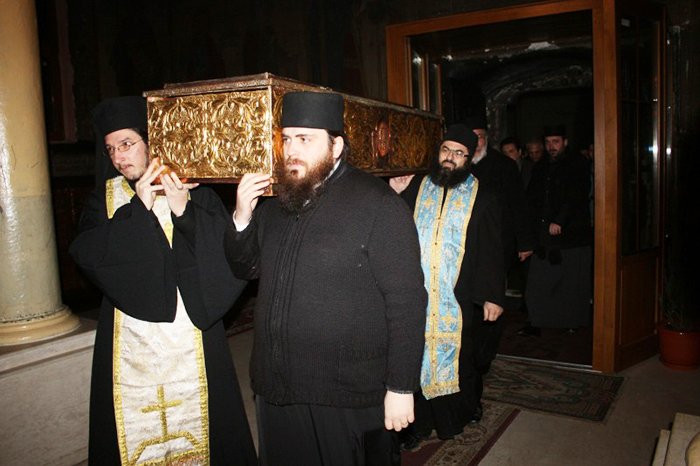 Sfântul din Valea Chiliilor a coborât în oraş 89020