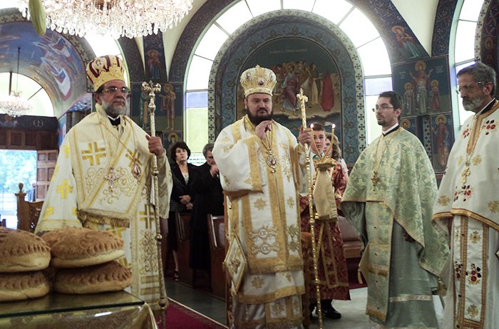 Slujire arhierească pentru românii din Johannesburg 88143