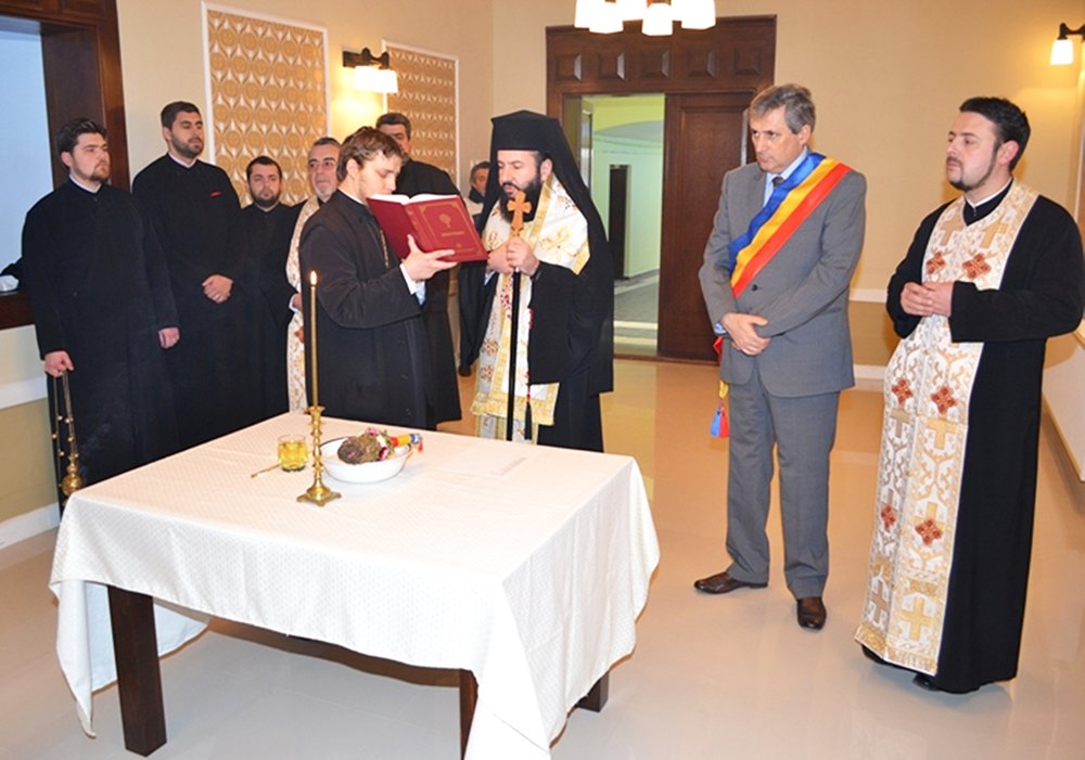 Binecuvântarea Casei de Cultură din Caransebeş 88083