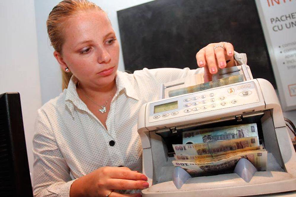 Guvernul elveţian va continua deprecierea francului 88002