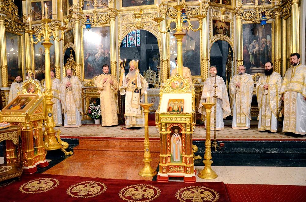 Facultatea de Teologie din Iaşi şi-a sărbătorit ocrotitorii 87983