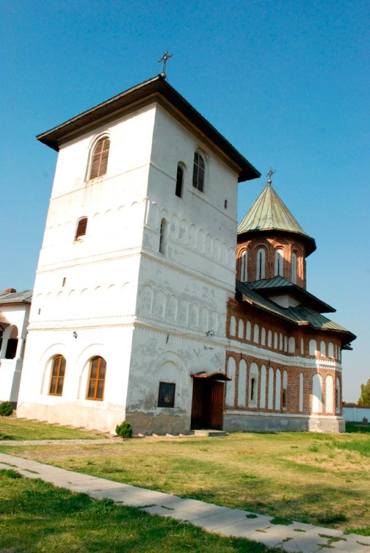 Liturghie arhierească la altarul Mănăstirii Jitianu 87955