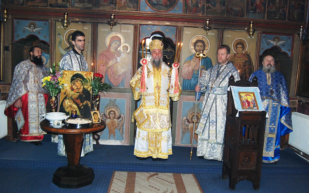 Praznicul Întâmpinării în mănăstirile şi bisericile oltene 87915