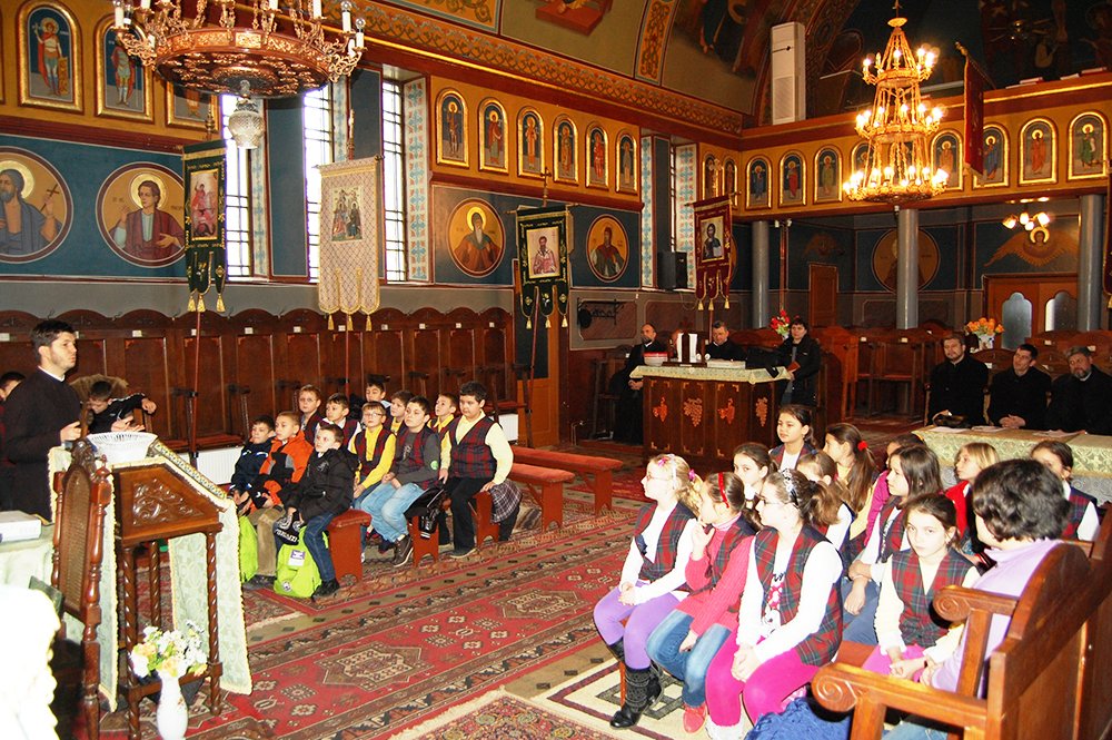 Dialog catehetic cu tinerii 87860