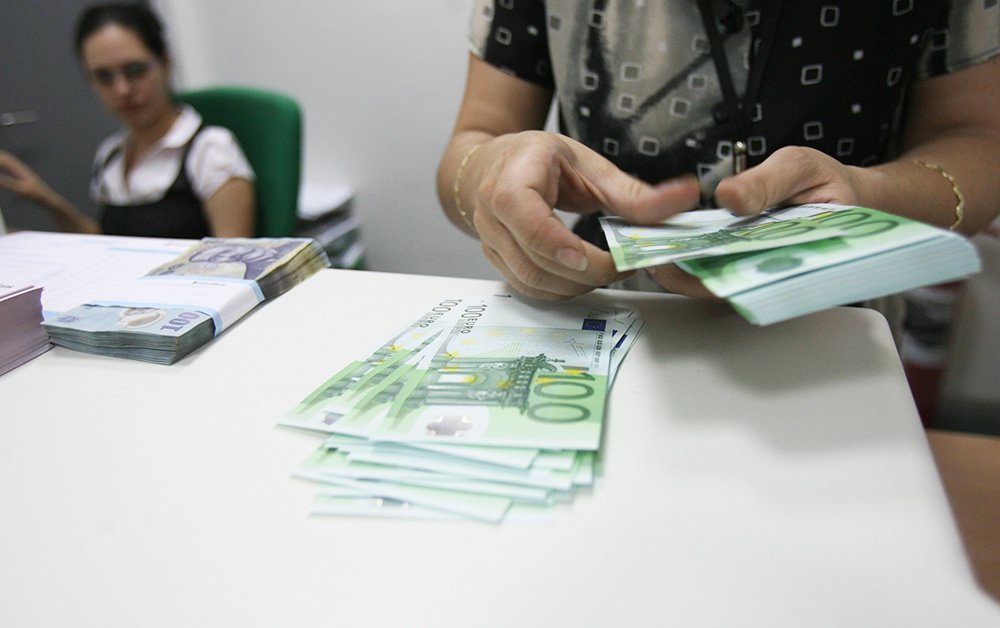 „Nu sfătuim populaţia să se îndatoreze pe termen lung“ 87855