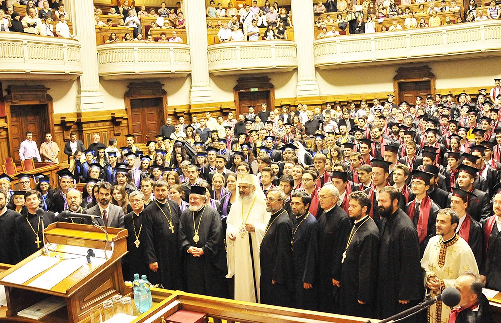 Multiple realizări în activităţile cu tinerii 87681