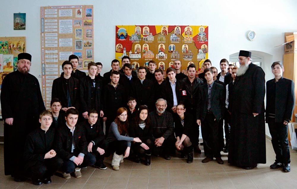 „Seminarul Mănăstirii Neamţ se îndreaptă şi anul acesta spre marele premiu“ 87560