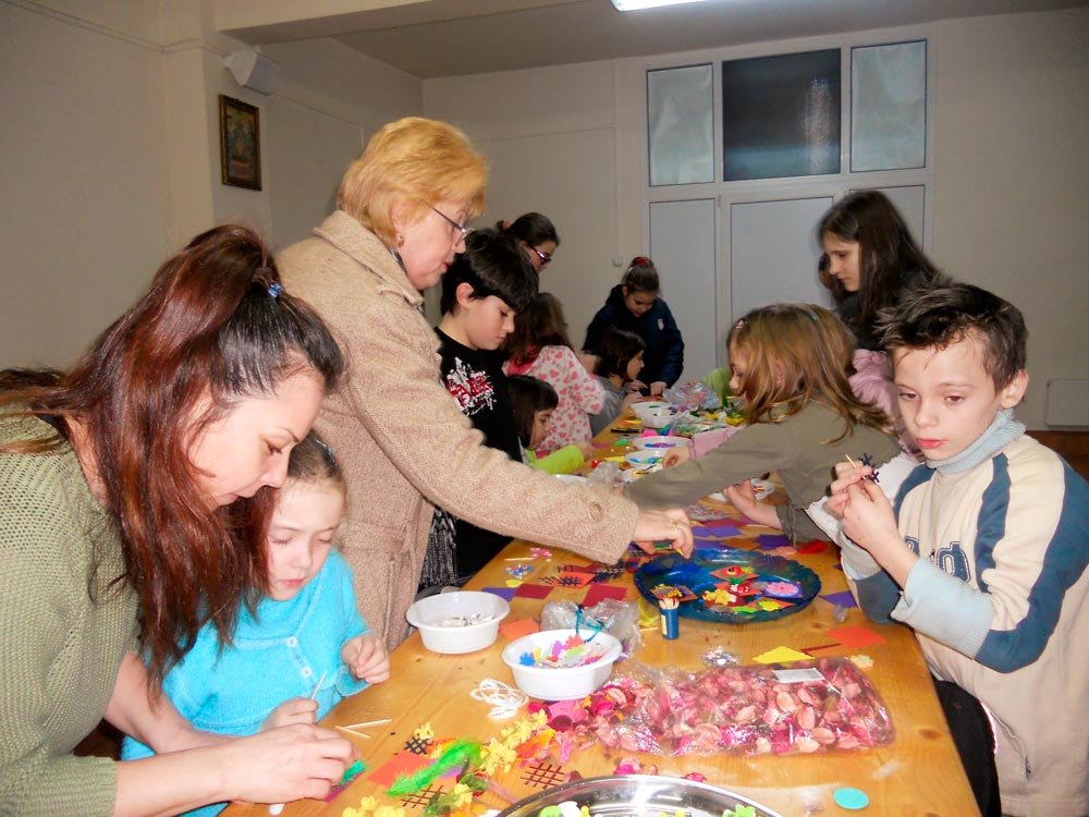 Activităţi cu copiii în parohia clujeană „Naşterea Domnului“ 87540