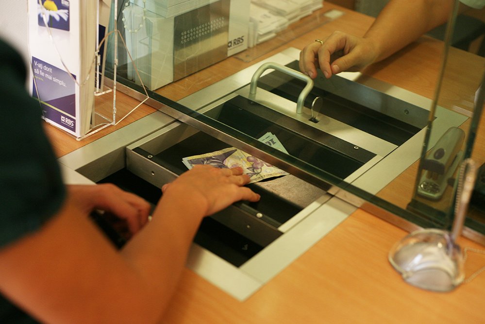 „Băncile sunt conştiente că au clauze abuzive în contracte“ 87398