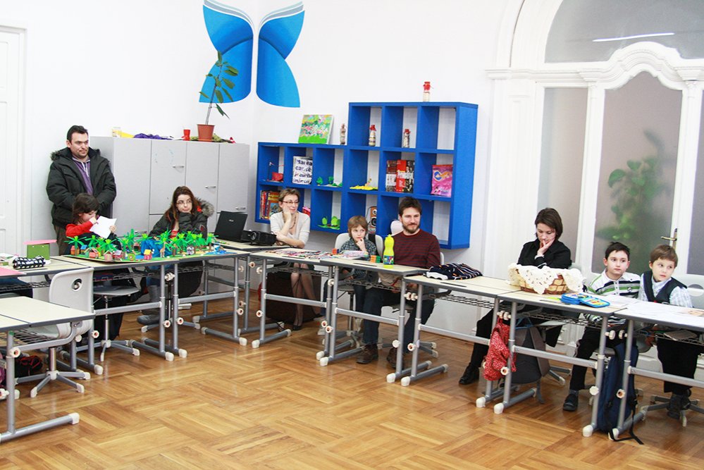 Elevii de la „Varlaam Mitropolitul“ au sărbătorit 100 de zile de şcoală 87387