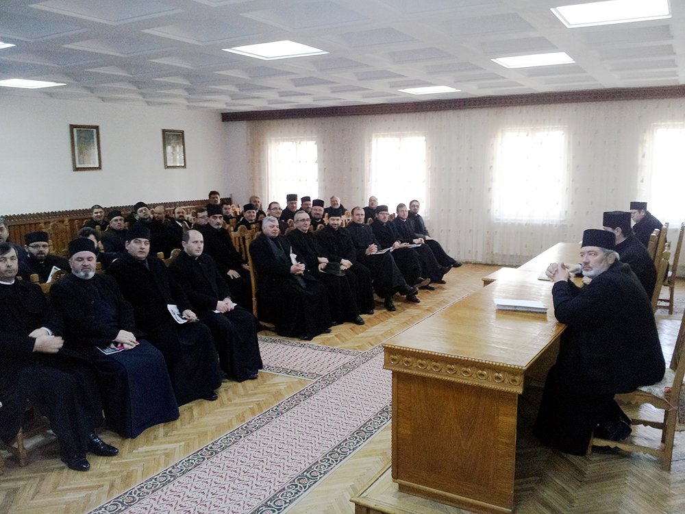 „Preoţii trebuie să desfăşoare activităţi social-filantropice în parohii“ 87363