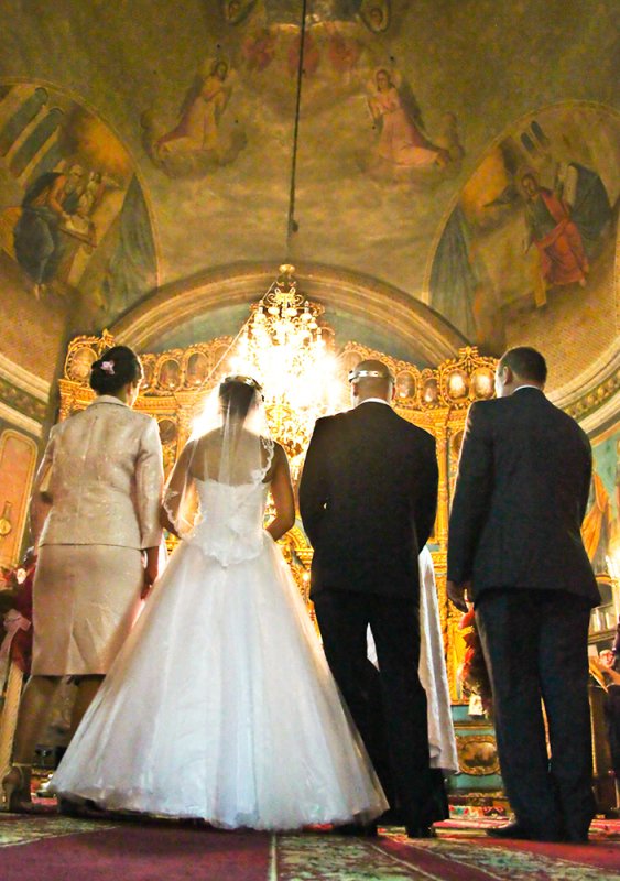 „Tinerii trebuie să simtă o anume autoritate din partea naşilor“ 87389