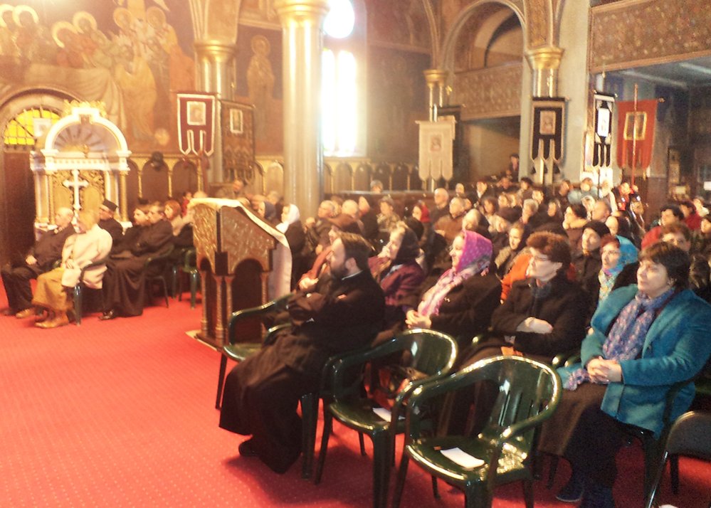 Conferinţă la Brad despre suferinţele românilor din Basarabia 87338