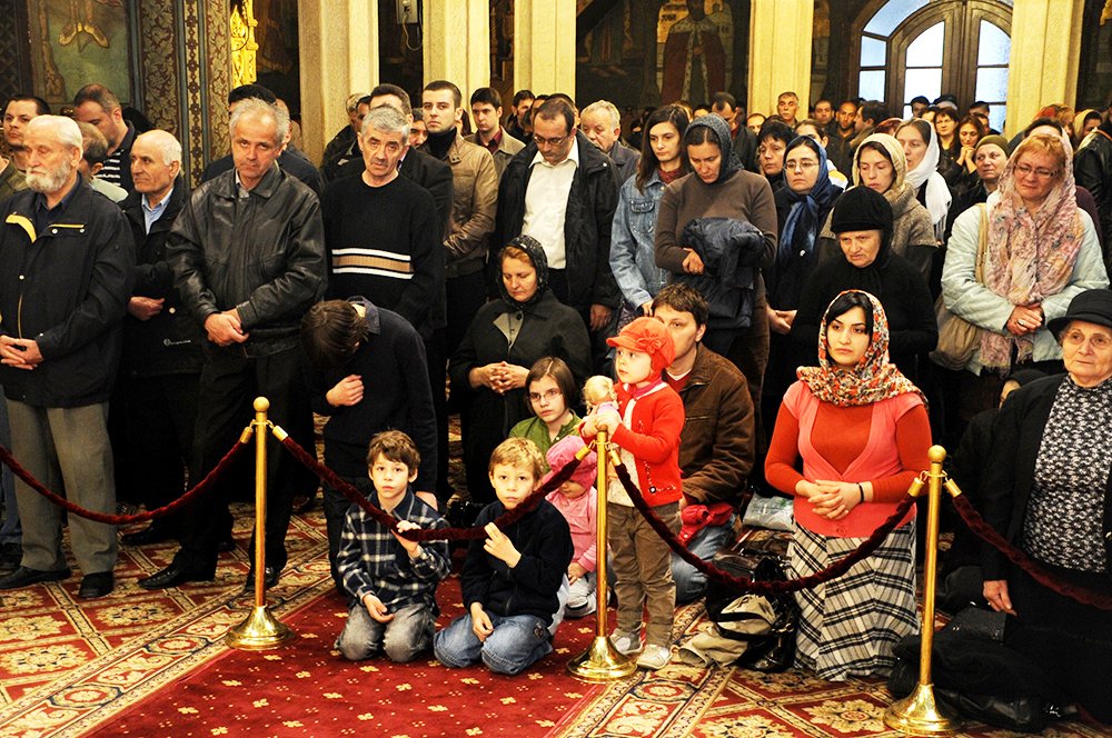 Familia este o prioritate permanentă în lucrarea Bisericii 87327