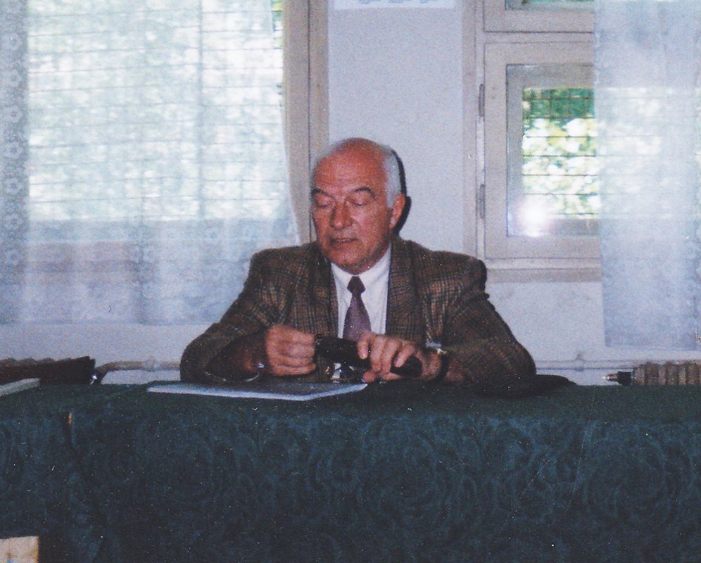 Preţuire pentru un profesor devotat 87333