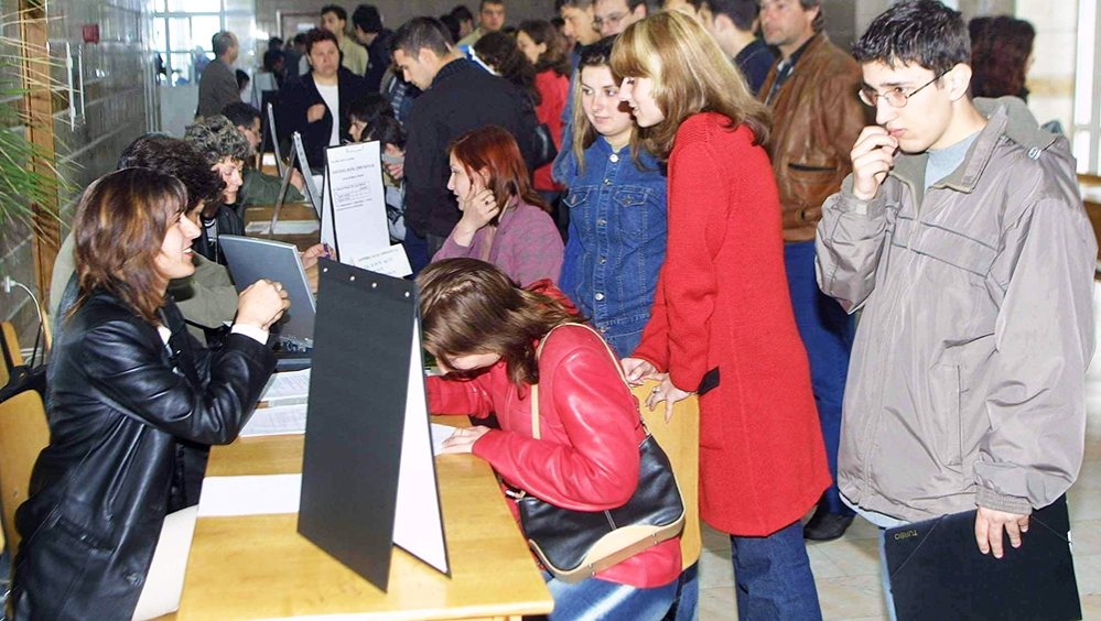 Fonduri europene pentru sprijinirea angajării tinerilor 87112