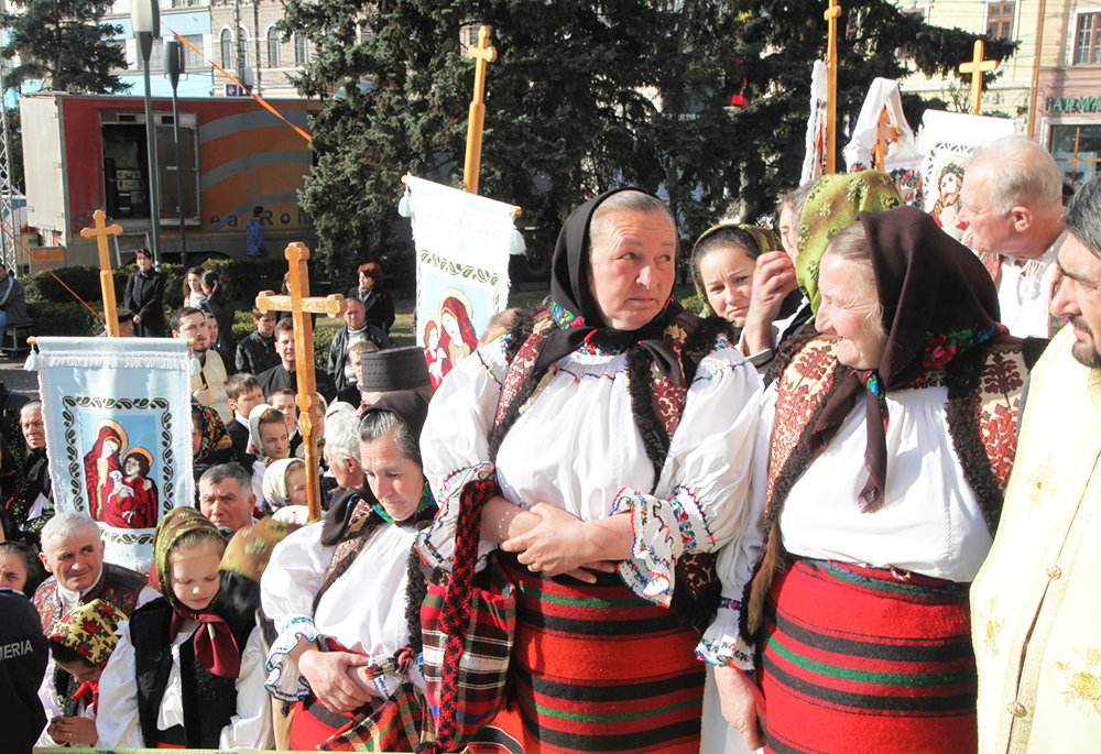 Binecuvântări arhiereşti şi hramuri în Transilvania 87070