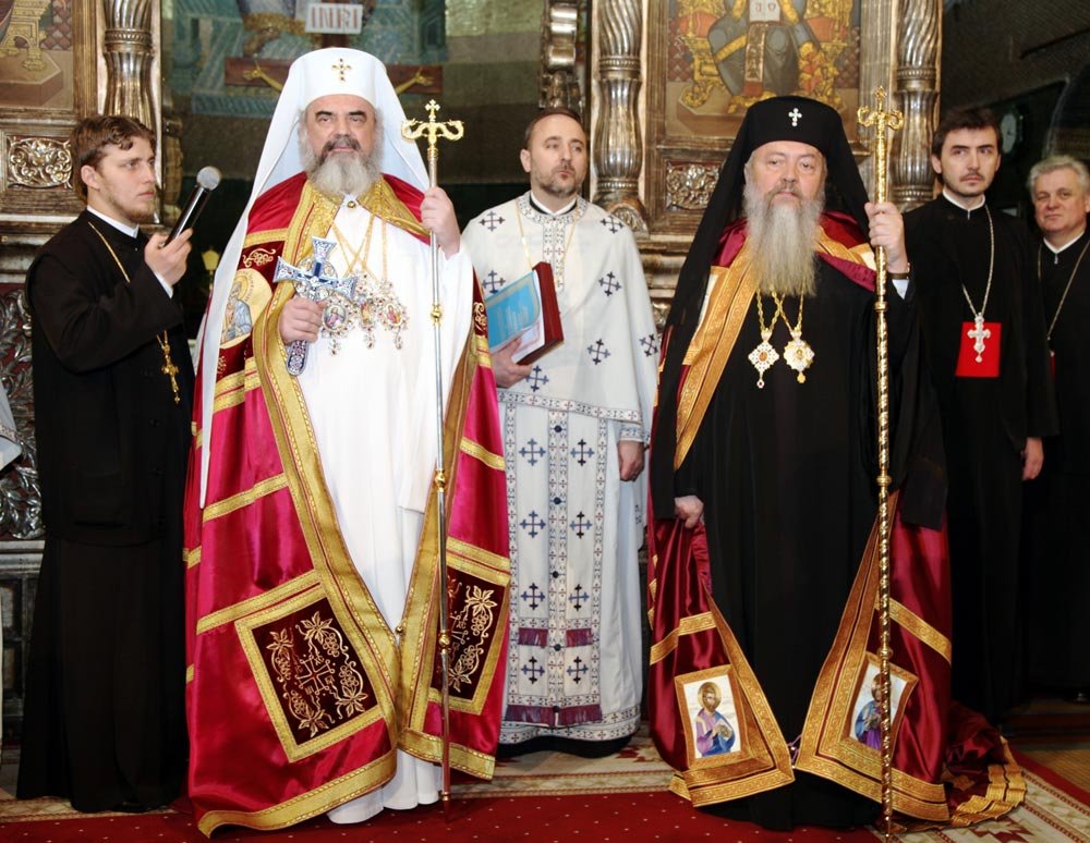 Doi ani de la întronizarea IPS Andrei la Cluj-Napoca 87049