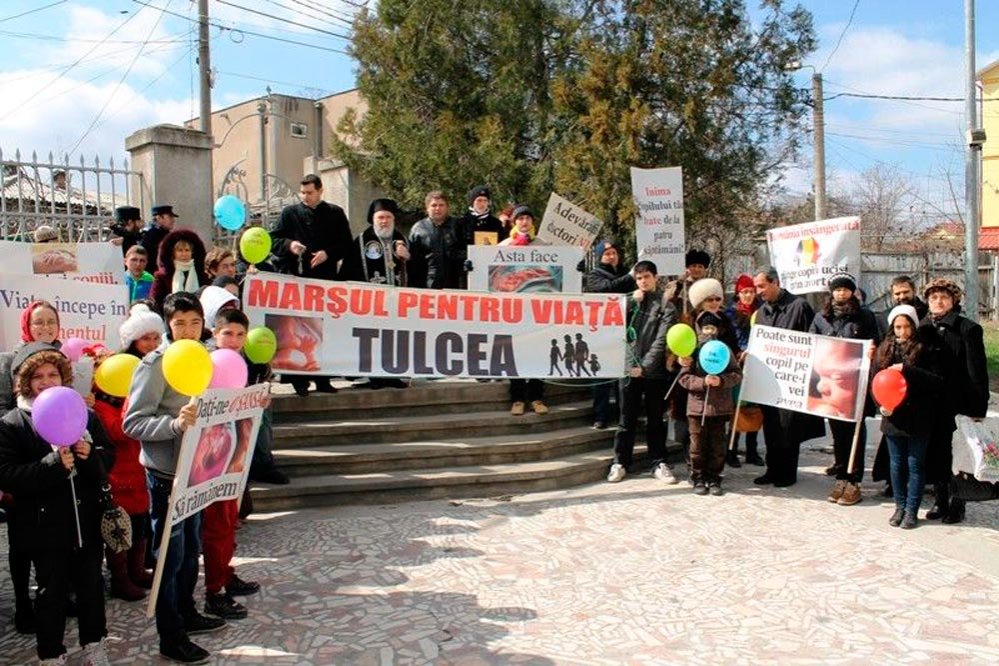 Marşul pentru viaţă 87040