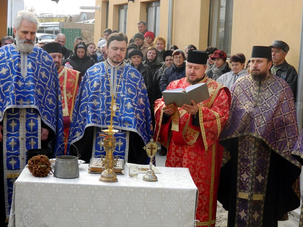 Cabinet stomatologic pentru enoriaşii Parohiei Tătărani, Prahova 86990