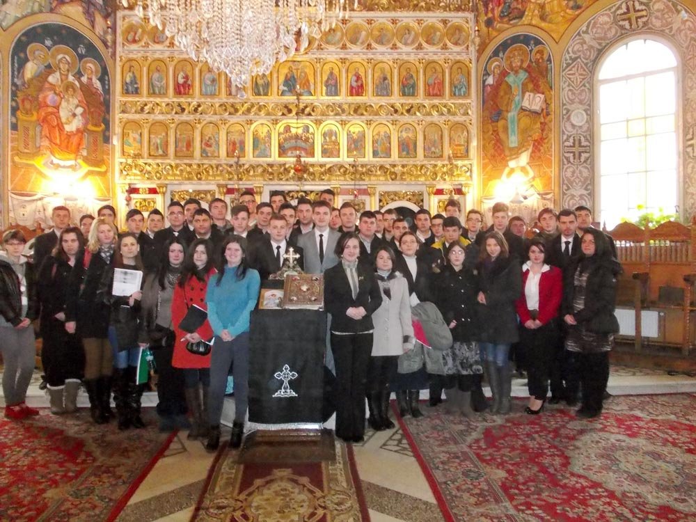 Activităţi ale elevilor seminarişti din Timişoara 86977