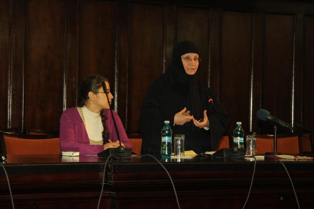 „Arme care nu ucid: postul şi rugăciunea“ 86925