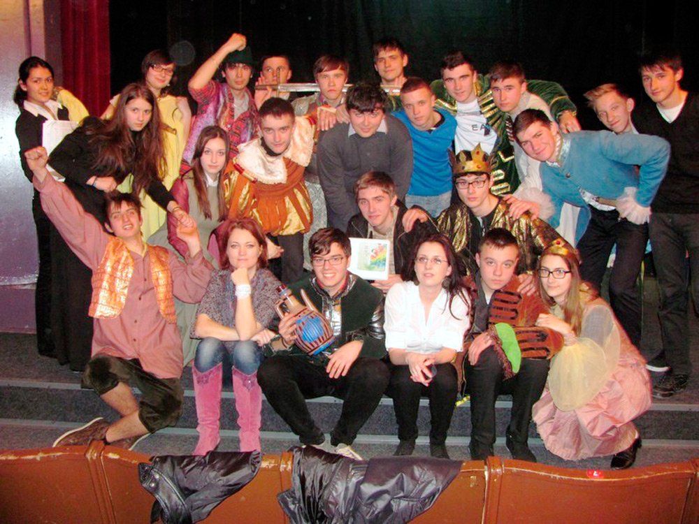 Trupa de teatru a Seminarului Teologic din Botoşani, şapte premii la un festival francofon 86901