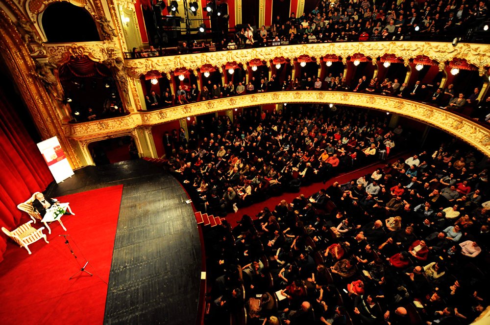 „Dorim să creăm un spaţiu al dialogului, o agora creştină“ 86828