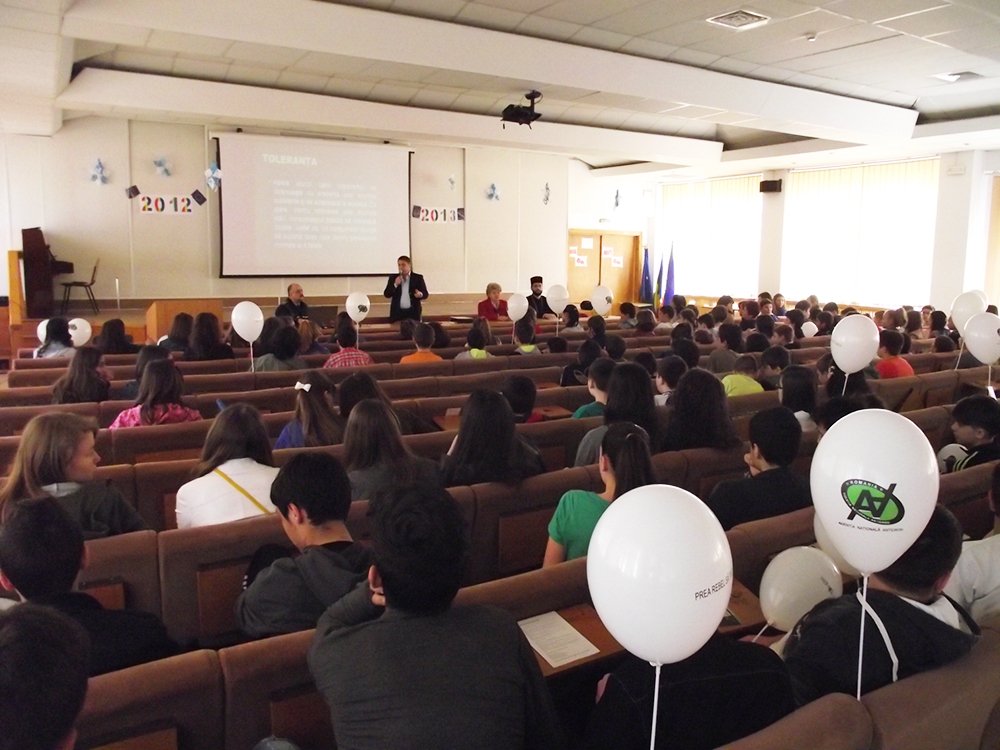 Tinerii giurgiuveni informaţi despre riscurile consumului de droguri 86778