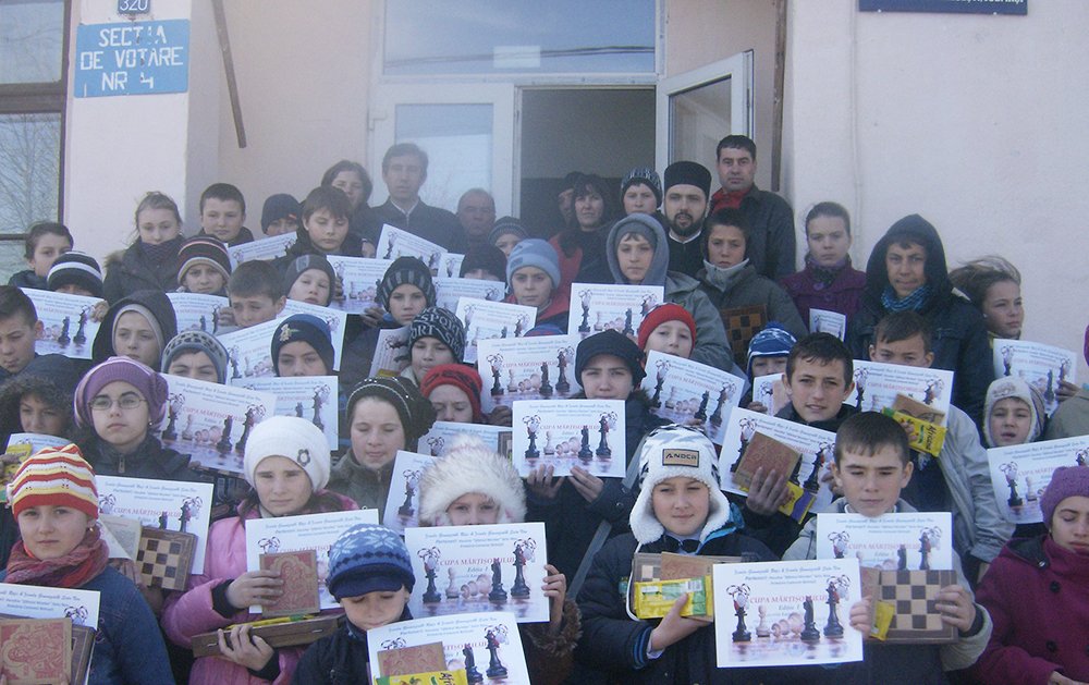 Biserica şi şcoala promovează sportul minţii 86770