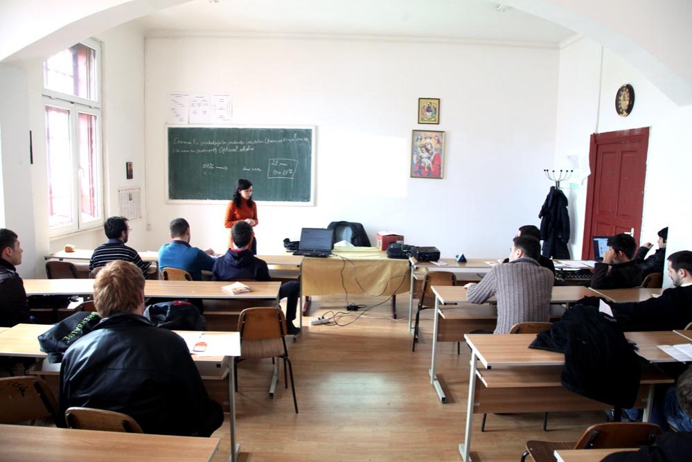 Cursuri de prim-ajutor pentru teologii sibieni 86664