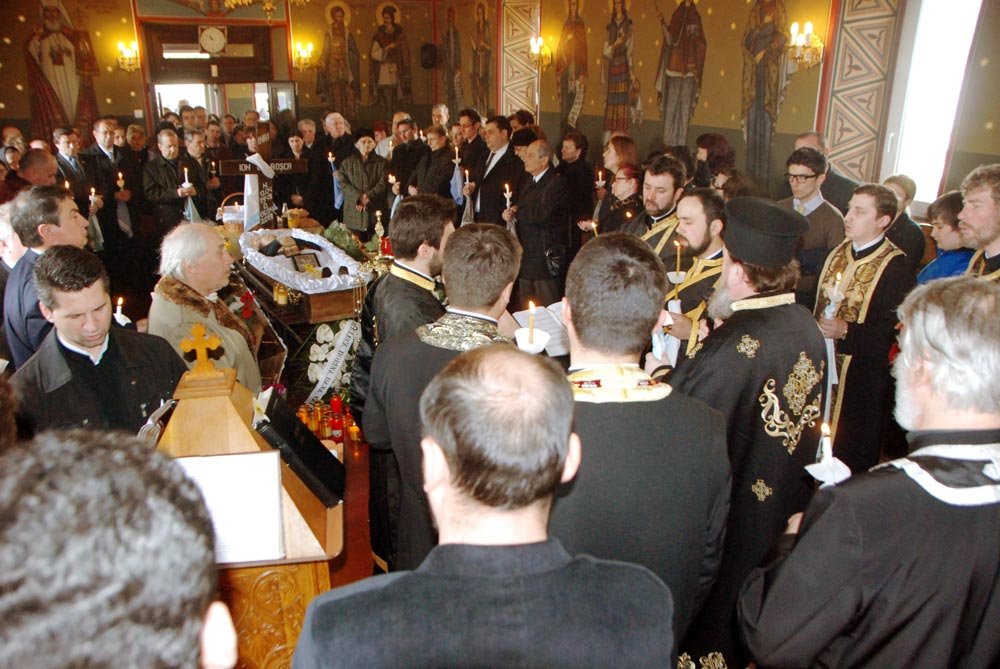 Rectorul Ion Gh. Roşca a fost înmormântat 86655
