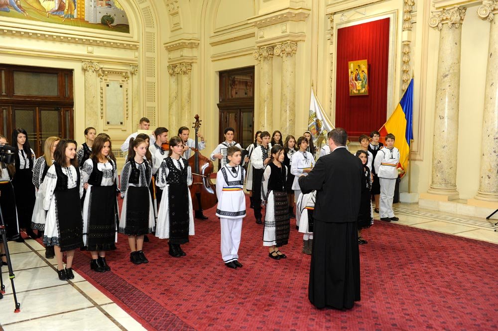 Concursul-spectacol „Bucuria de a fi creştin“ 86604