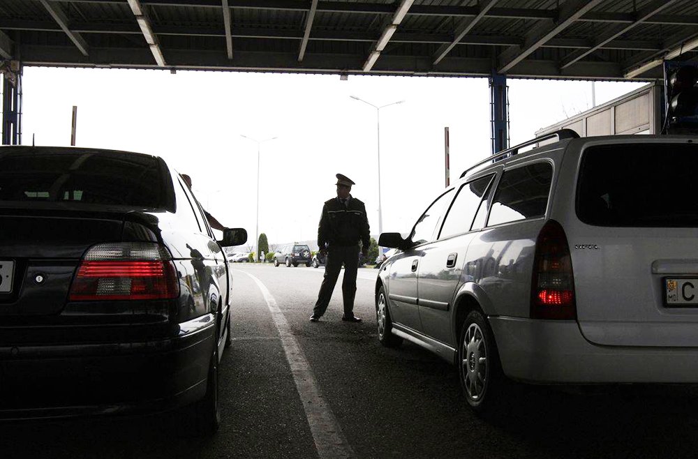 Emigraţia masivă ne-a costat cel puţin 10 miliarde de euro 86583