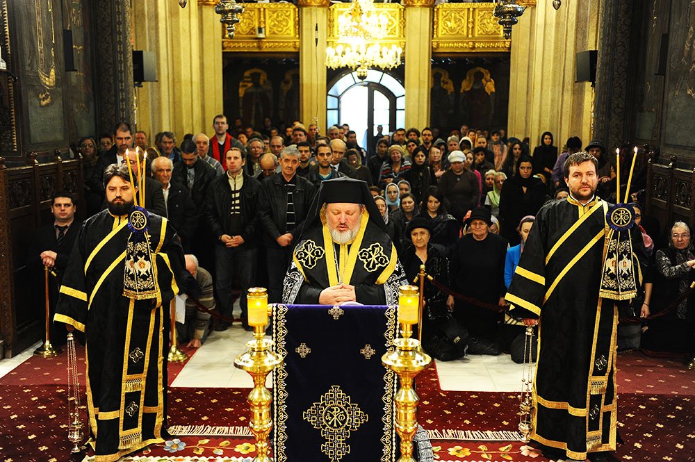 Culorile veşmintelor liturgice în perioada postului 86525