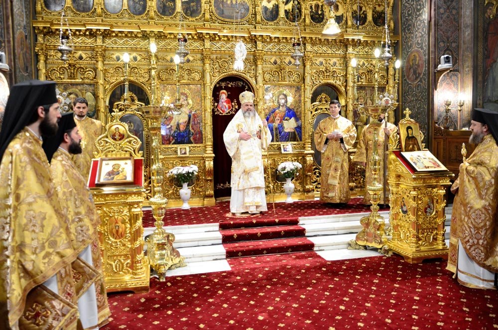 A fi mai mare nu înseamnă a stăpâni peste alţii, ci a sluji tuturor 86448